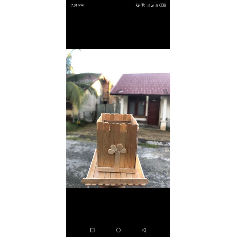 

kerajinan tangan tempat pensil/barang barang kecil