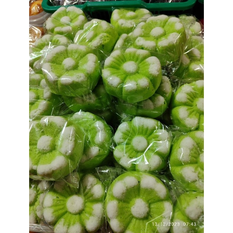 

KUE PUTU AYU ISI 3 READY PAGI