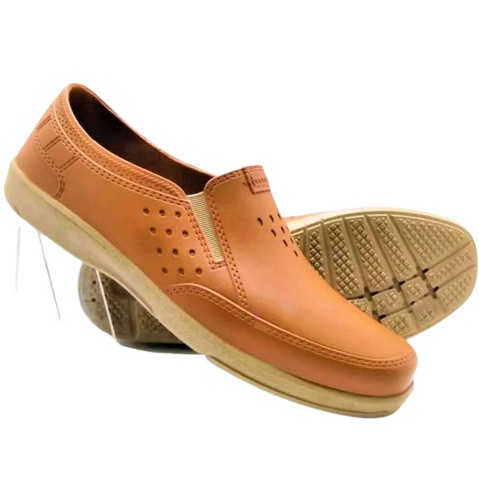 MODEL ACS820 Sepatu Pantofel Karet Pria ATT AWK 557 Hitam - Coklat Muda -Coklat Tua