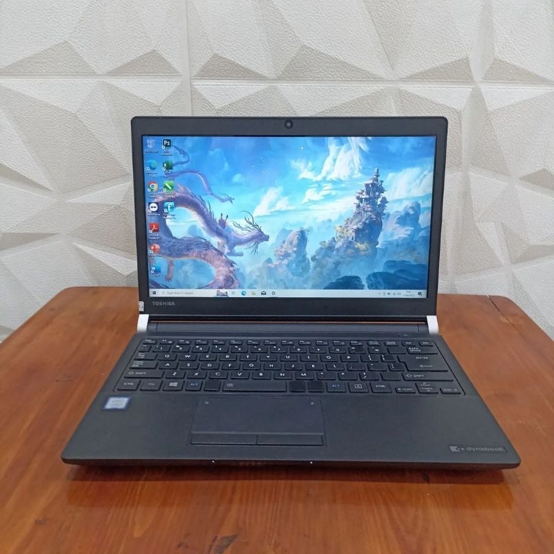 Toshiba Dynabook R73