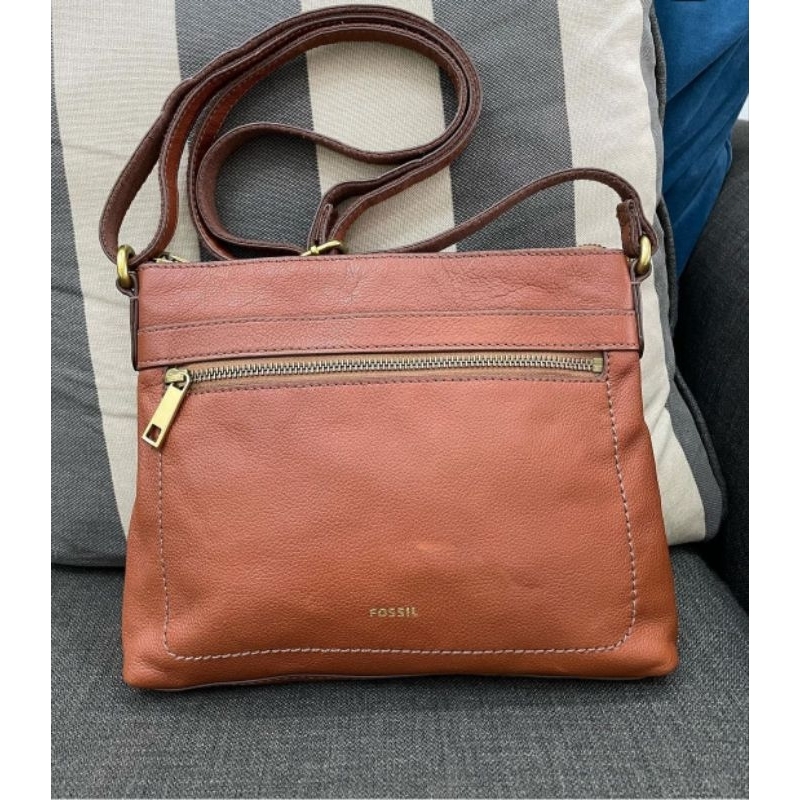 preloved tas fossil sling bag