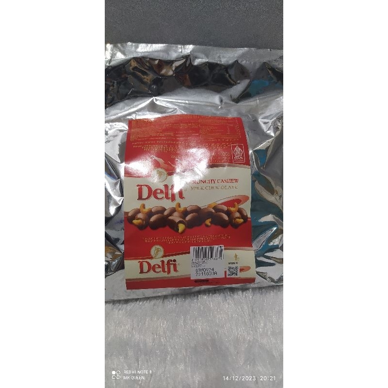 

Delfi Bulk Almond atau Mede 1kg