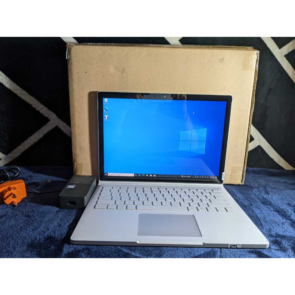 Laptop Microsoft Surface Book 2 2in1 Core i7 8650U NVIDIA Slim Mulus Murah