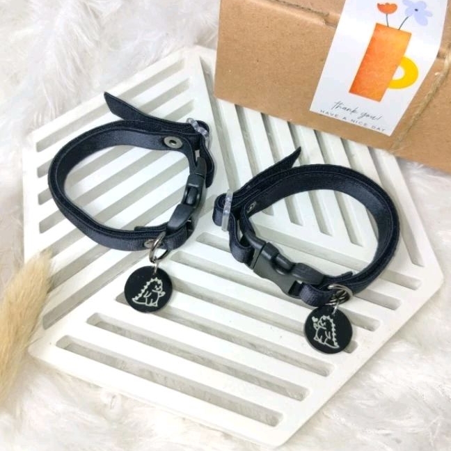 Gelang Couple Dino Black Premium Viral Tiktok + BOX HAMPERS