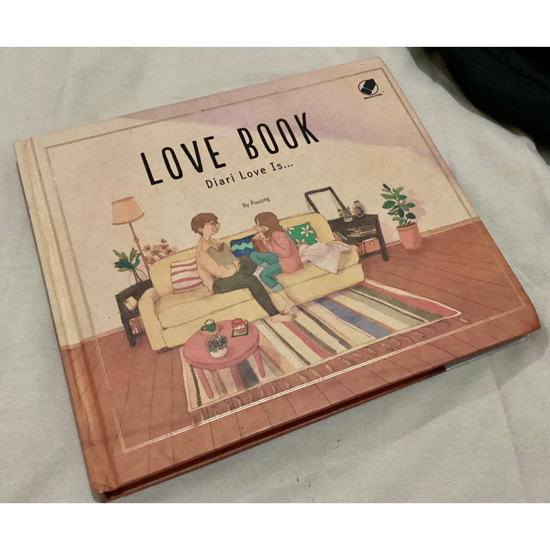 [PRELOVED] BUKU LOVE BOOK Diari Love Is By PUUUNG