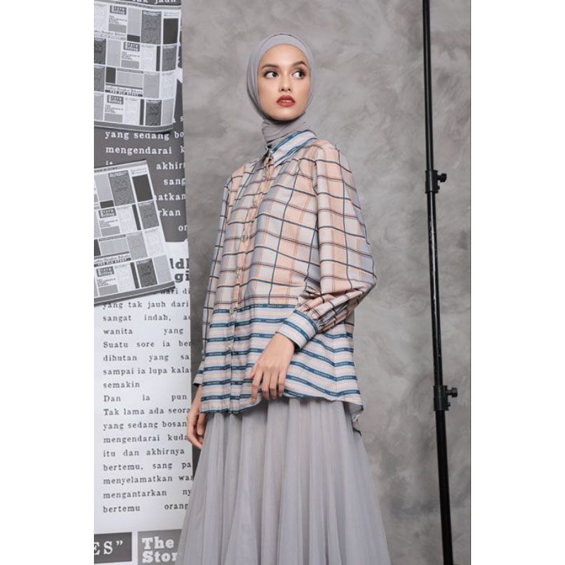 Preloved Zaskia Sungkar Elodie Blouse