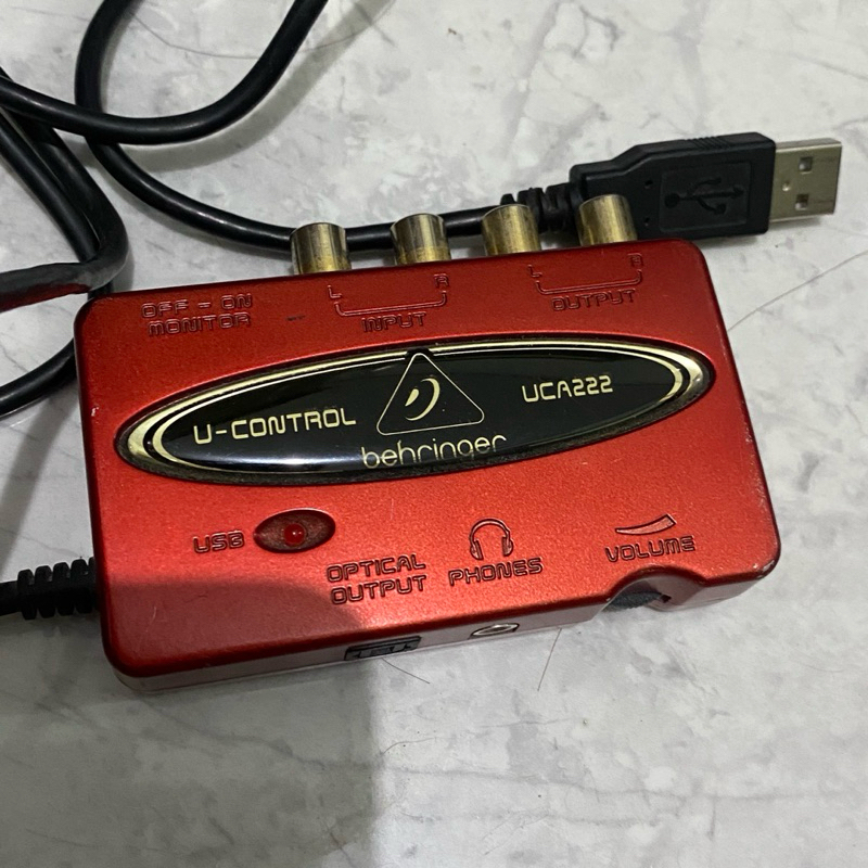 Soundcard Behringer UCA 202 Merah bekas Normal