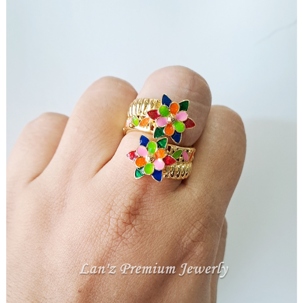 Cincin Wanita Dubai Colours Bunga Titanium Emas 24K