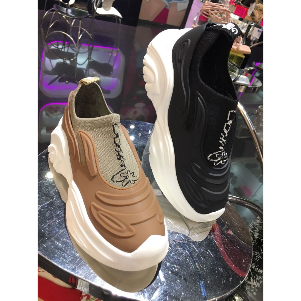 SEPATU GOSH ART 202