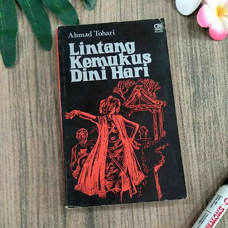 Novel Ahmad Tohari prelove Lintang Kemukus Dini hari