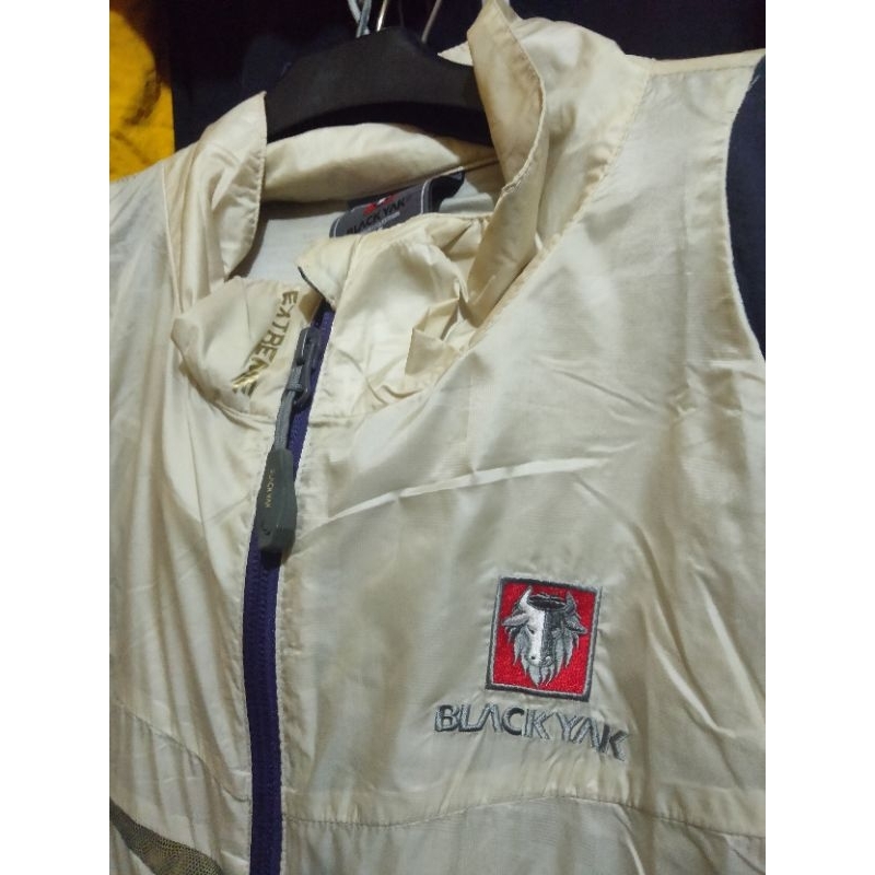 blackyak jaket running