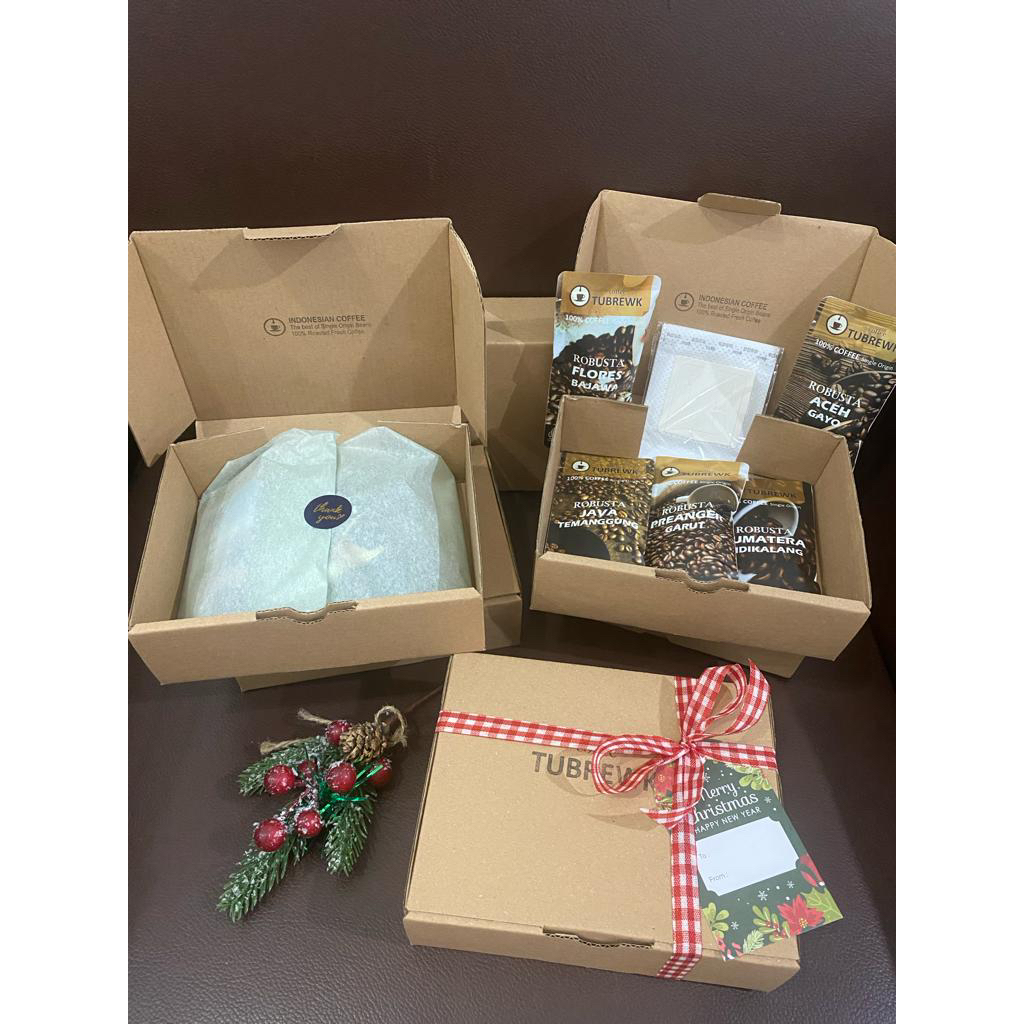 

Hampers/Paket Hampers/Paket Kopi Set/Paket Kopi/Coffee Hampers/Hampers Kopi Gold Small 5's