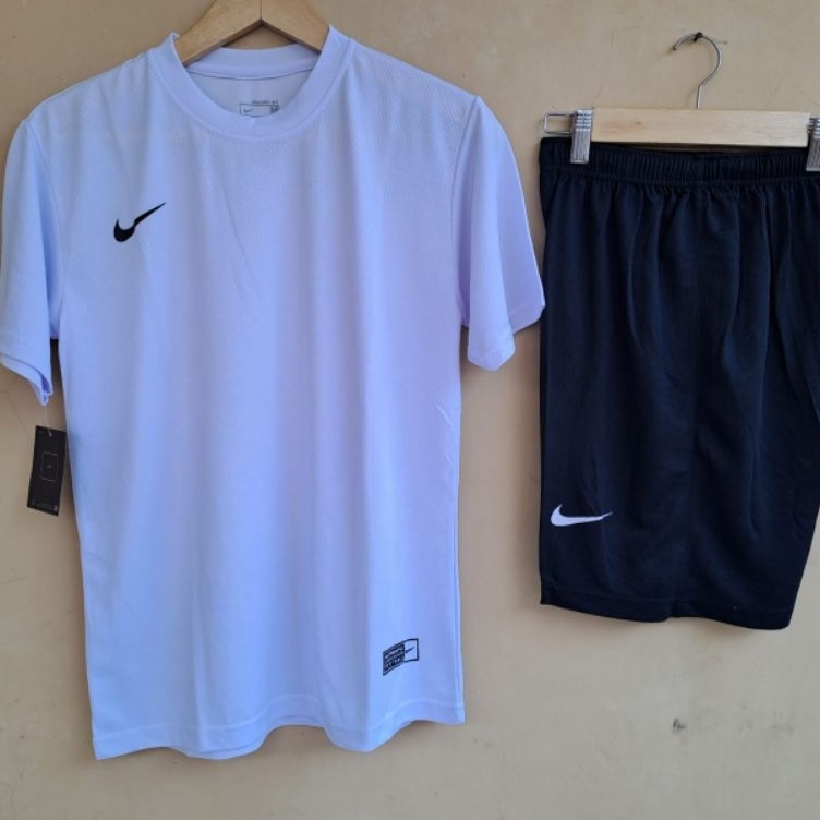 Big Sale BAJU OLAHRAGA OUT DOR POLOS one set Jersy Futsal SEPAK BOLA BADMINTON VOLLY VOLI JOGGING LA