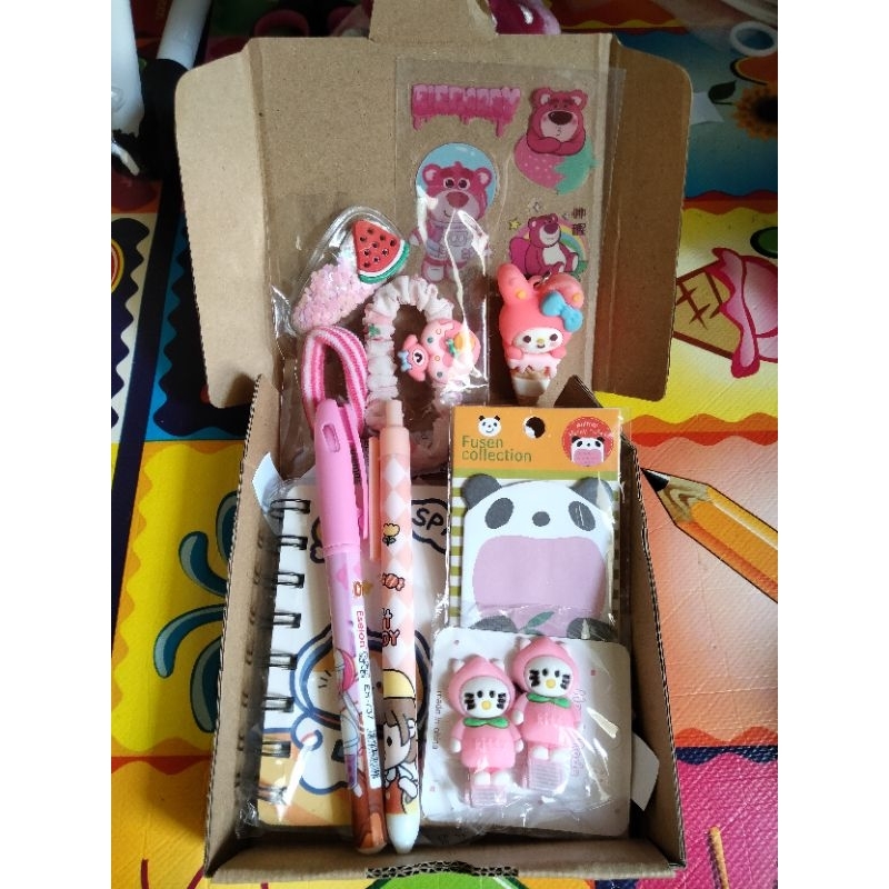 

Hampers unyu serba pink (kurleb 10 item)