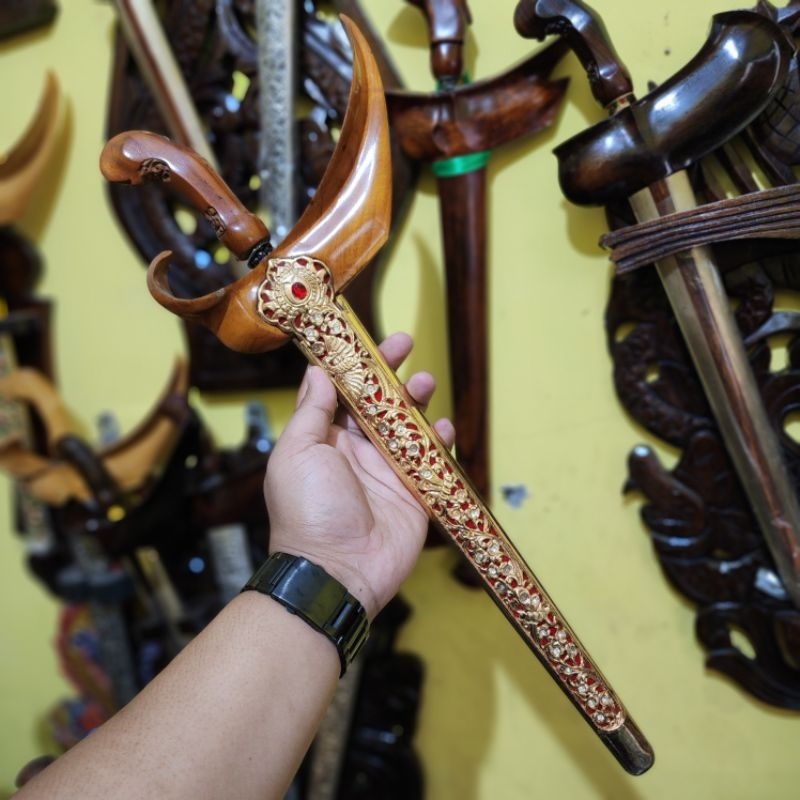 NAGA SASRA KUNINGAN WARANGKA LADRANG SOLO SEPUH EMAS