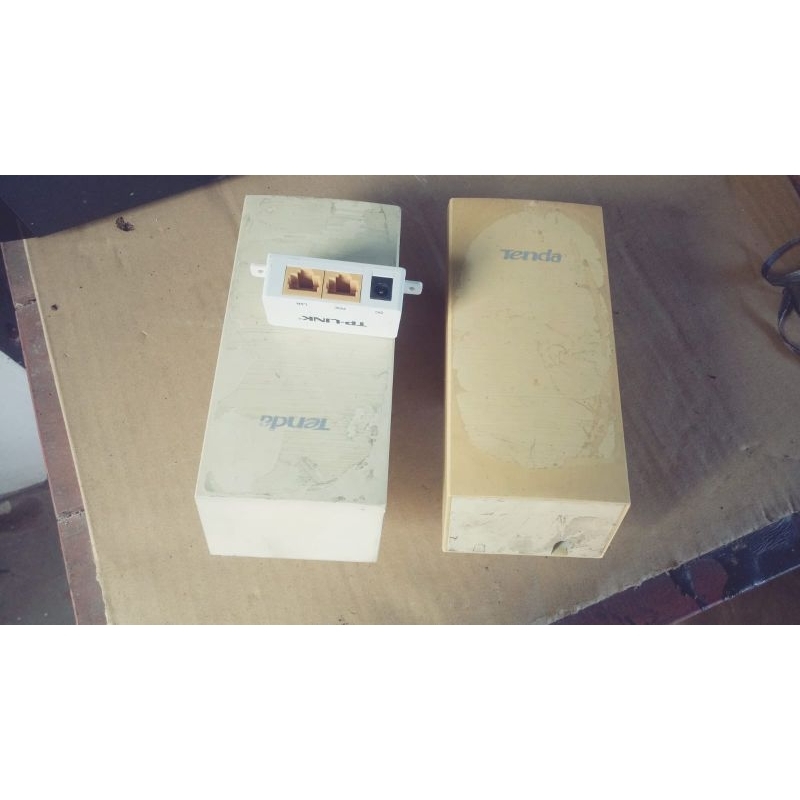 tenda 01 bekas. adaptor. poe. lan 1 meter. migrasi ke fo