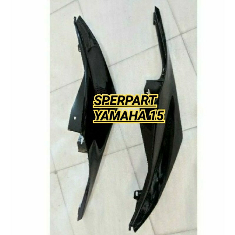 COVER BODY BELAKANG R15 V2 YAMAHA ORIGINAL YGP