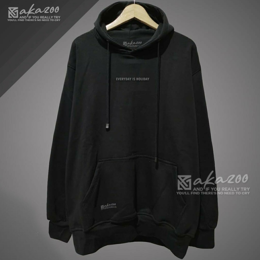 Terbaik hoodie pria distro original brand akazoo warna hitam everyday is holiday sablon switer cowok