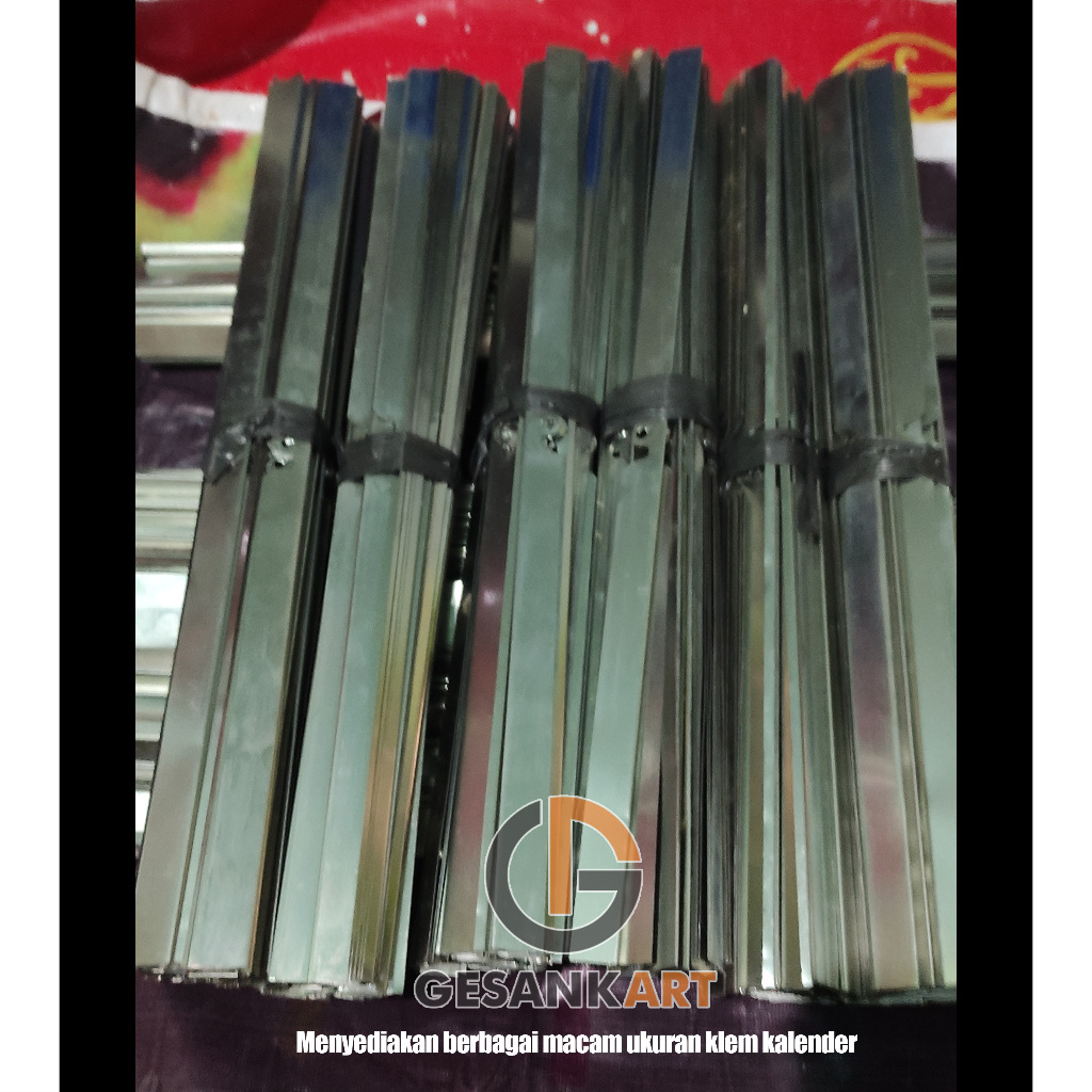 

Klem Kalender 50 cm - Seng Kalender 50 cm