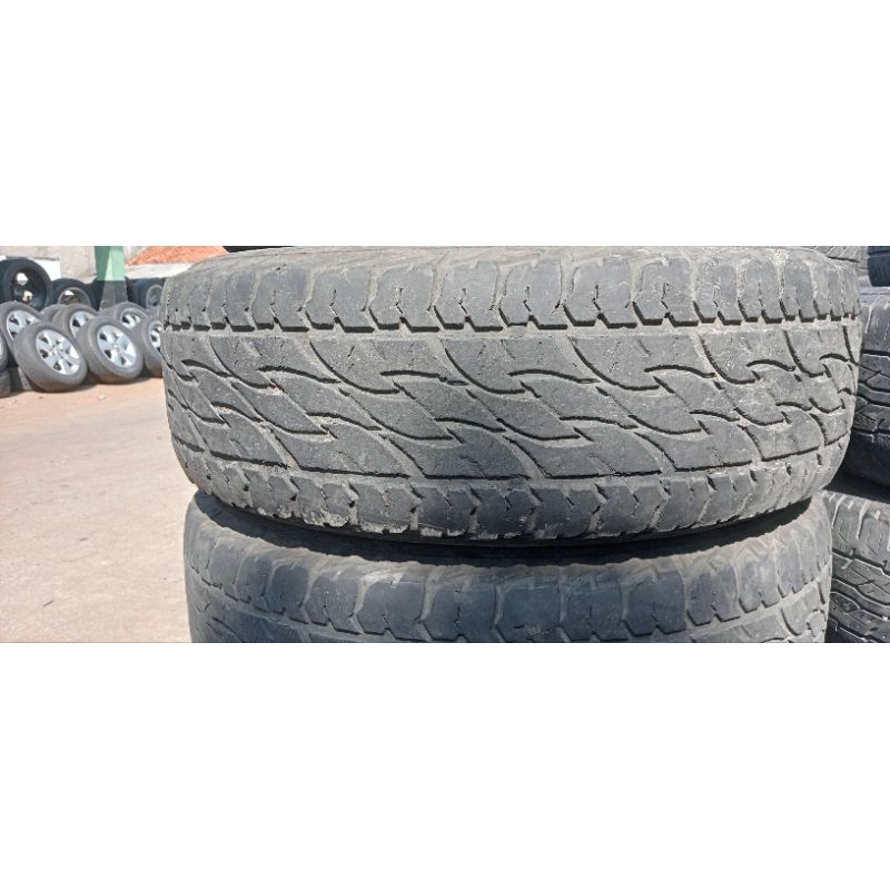 ban mobil 245/70 r16 tubles