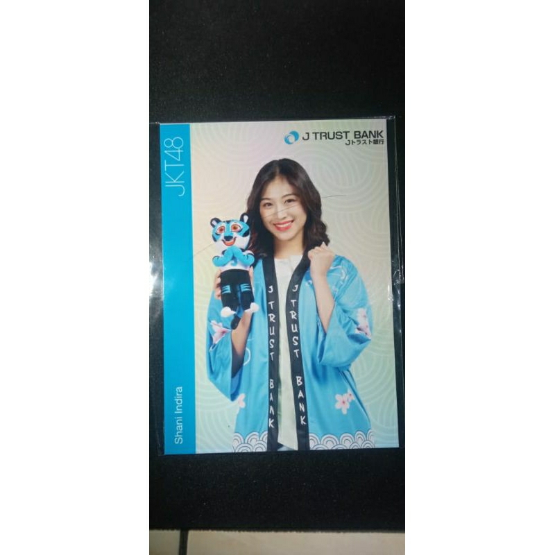 Photo Pack Shani JKT48 J Trust Bank