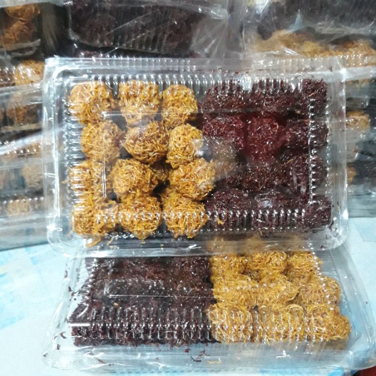 

Cuci Gudang KREMES GRUBI ISI 42PCS MIX KREMES UBI CAMILAN MURAH 148