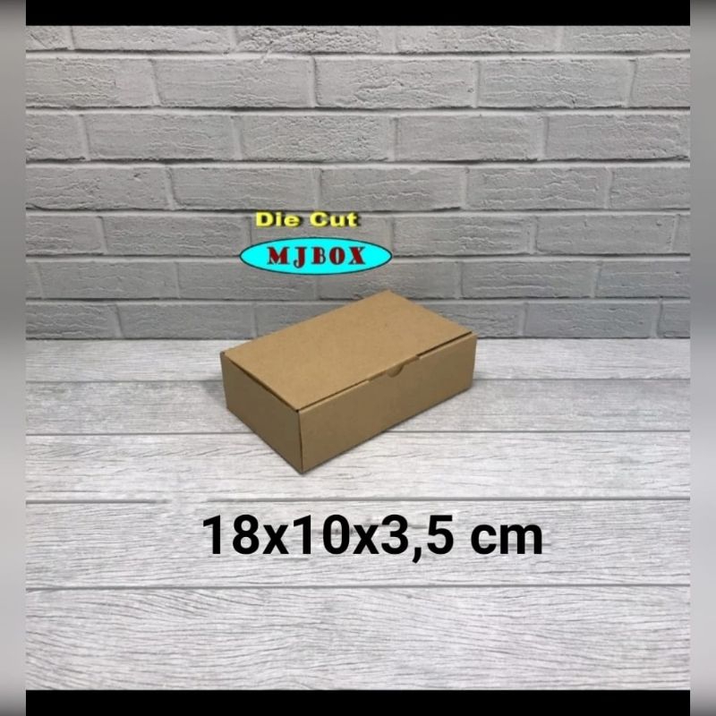 

KARDUS UK. 18x10x3,5 CM....DIE CUT KARTON BOX UNTUK KOTAK BAJU-AKSESORIS-SOUVENIR DLL MODEL BOX PIZZA