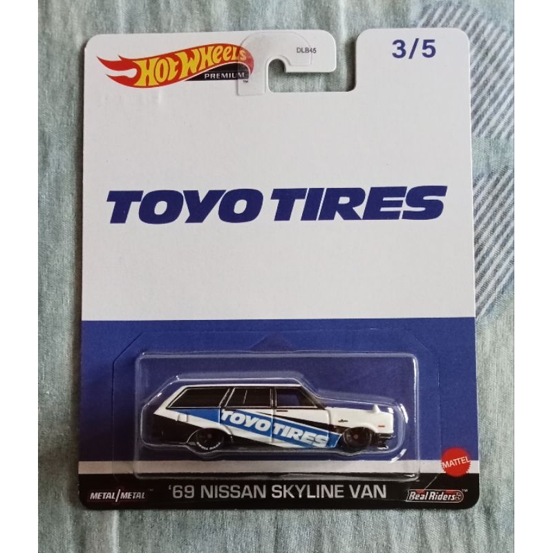Hot Wheels Premium 69 Nissan Skyline Van