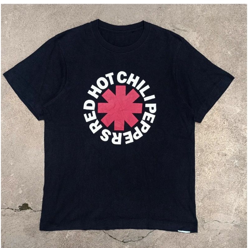 kaos uniqlo x rhcp