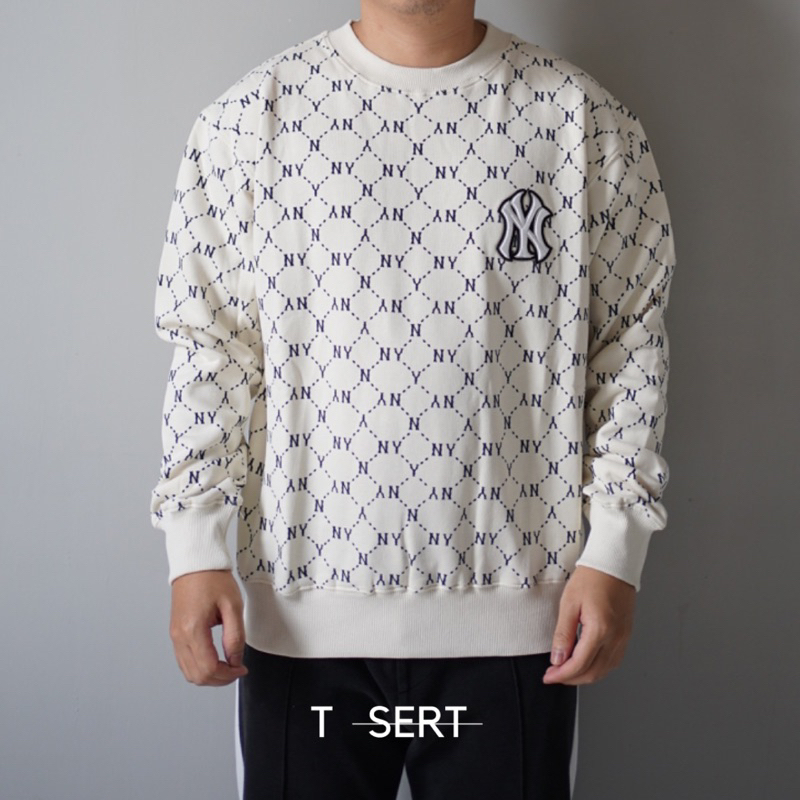 MLB NY Yankees Monogram All Over Sweatshirt / Crewneck White Original ( 100% Authentic )