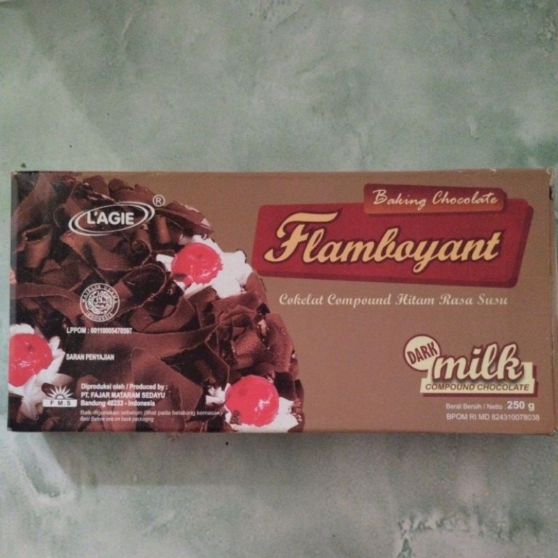 

Piscoklegit_ Dark White Compound Chocolate Cokelat Cocoa Coklat Batang Masak Galetto 250 Gram White