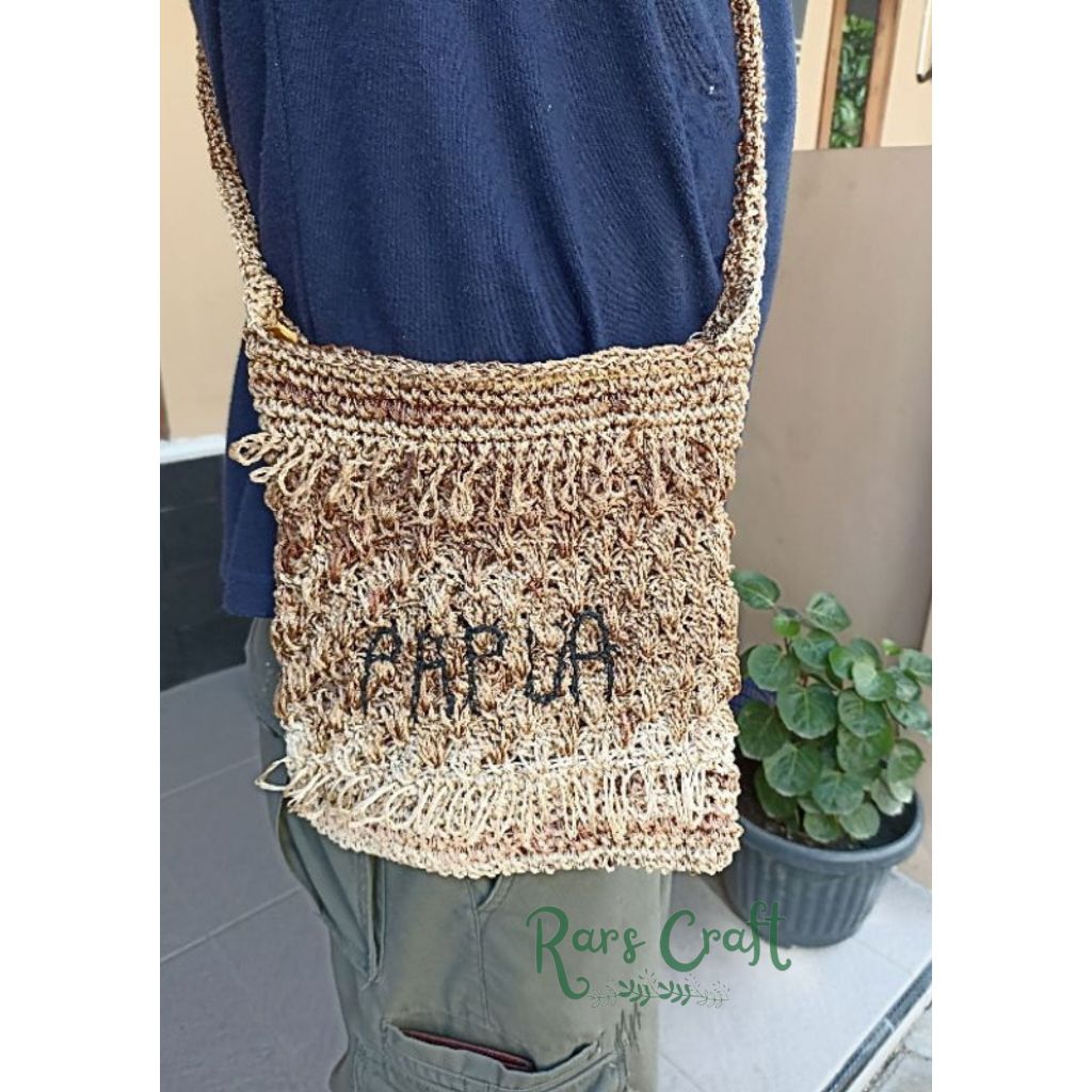 tas rajut papua cewe cowo, tas noken,tas selempang rajut, tas selempang papua etnik, tas etnik papua