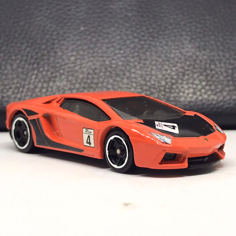 Hotwheels Lamborghini Aventador