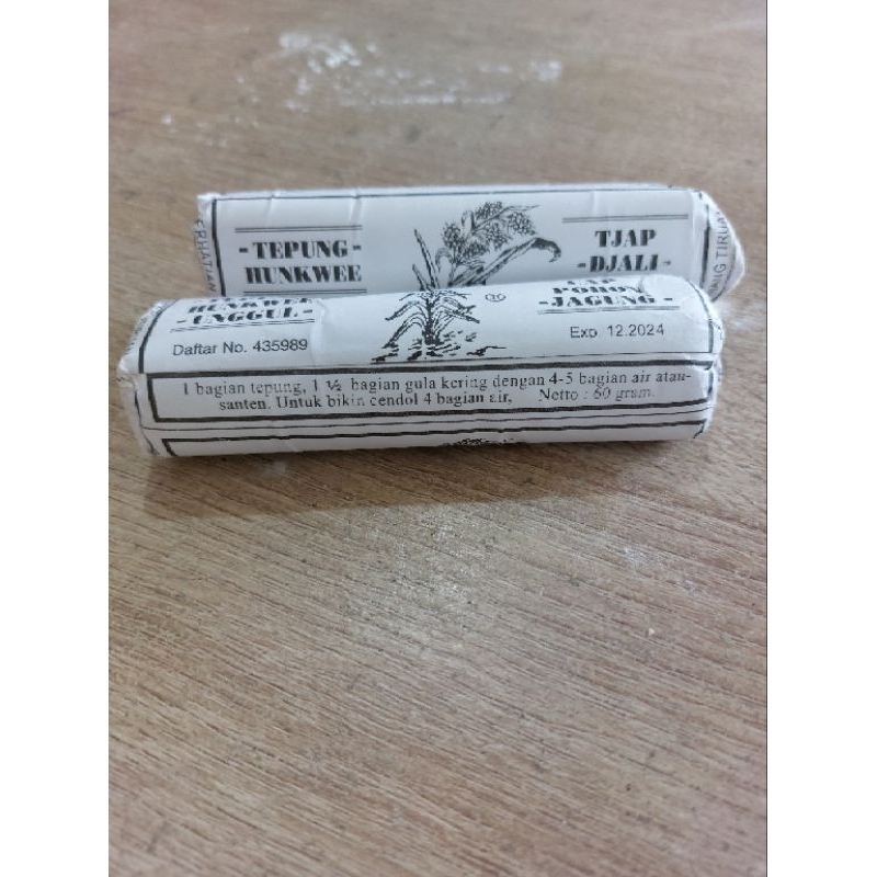 

Tepung Hunkwee Unggul/Hunkwee Cap Pohon Jagung/Tepunh Hunkwee Tjap Djali 60gr