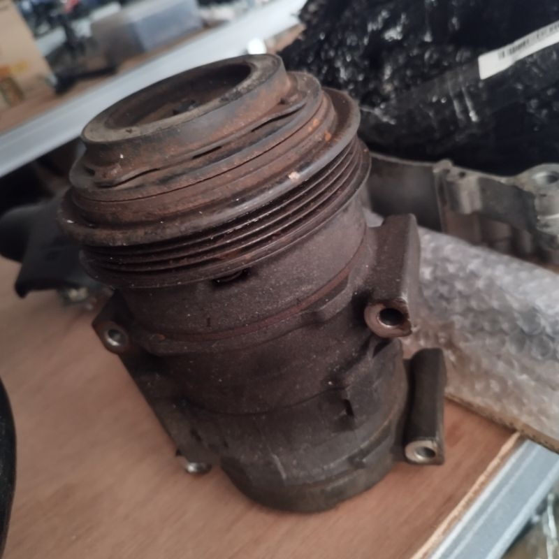 KOMPRESSOR KOMPRESOR AC TOYOTA INNOVA