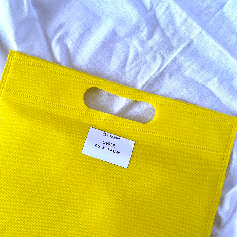 

GOODIE BAG OVALE UKURAN 25 x 30 CM