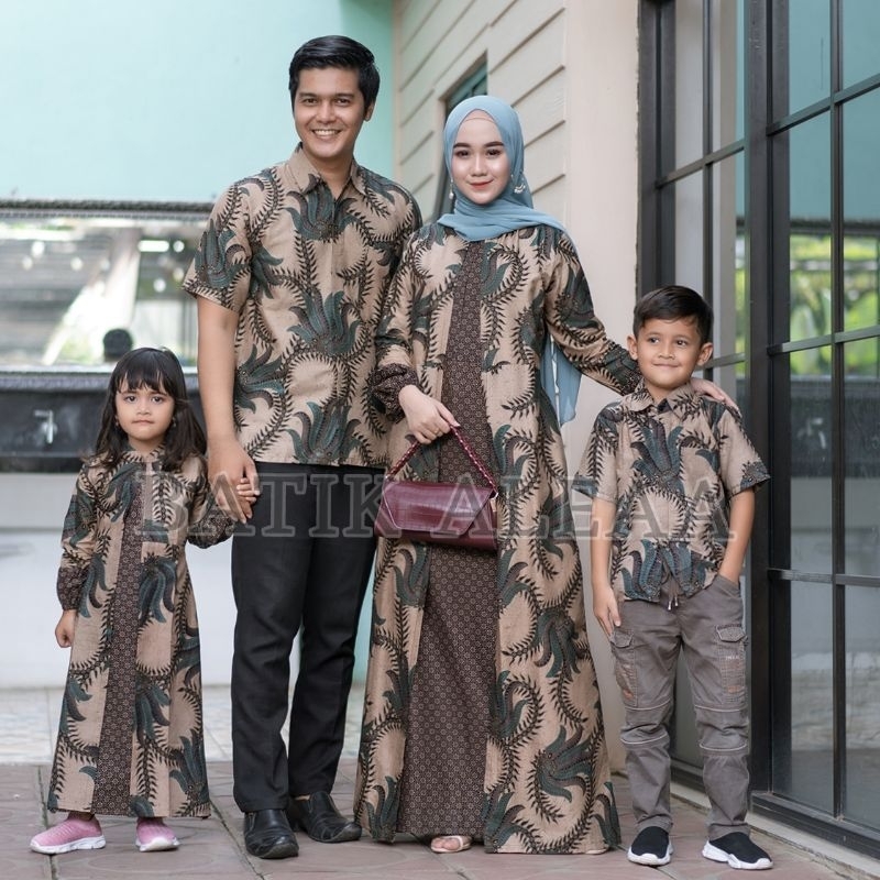 Batik Aleaa Couple batik seragam hajatan.