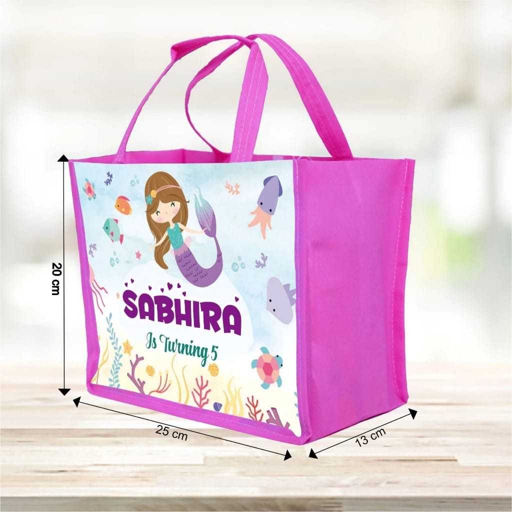 

Tas Ultah Goodie Bag Souvenir Ulang Tahun Custom Nama Foto Kartun Anak Lucu