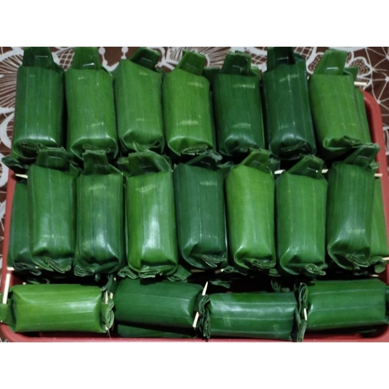 

Lemper isi Abon