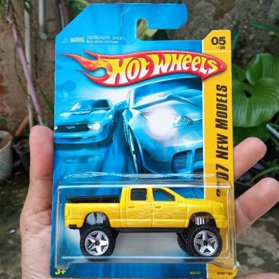 HOT WHEELS DODGE RAM 1500 KMART EXCLUSIVE