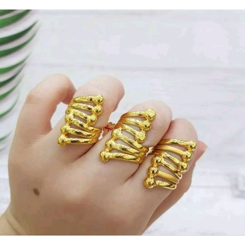 Cincin 24K emas 99,99%.