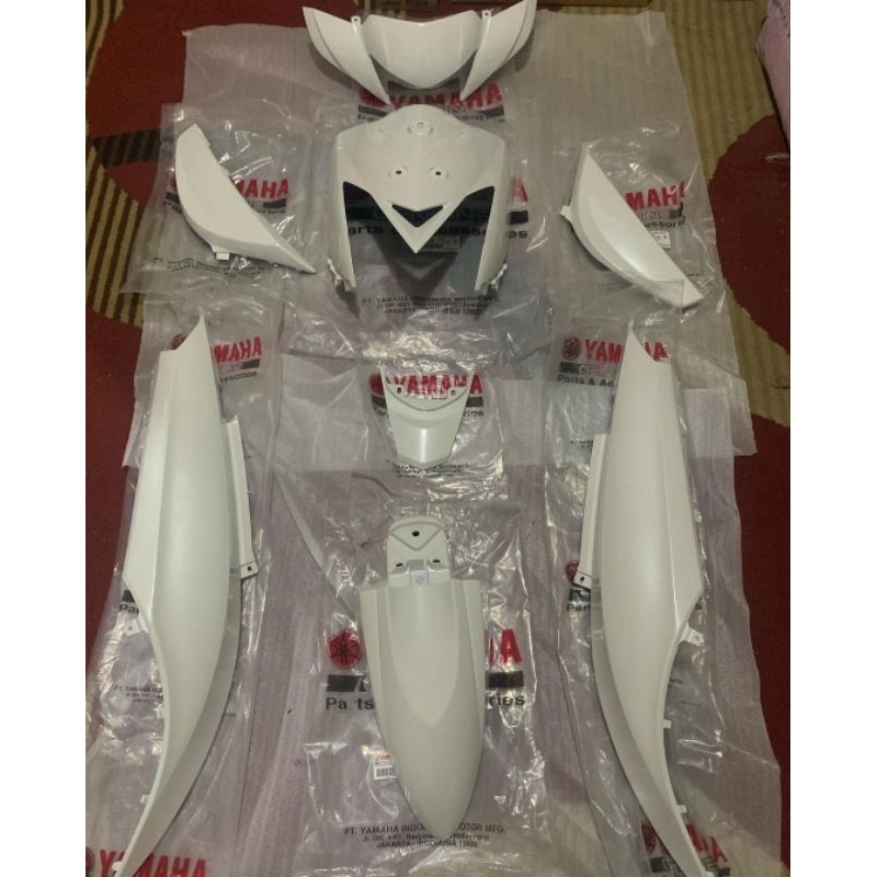 FULL BODY HALUS YAMAHA MIO J PUTIH ORIGINAL