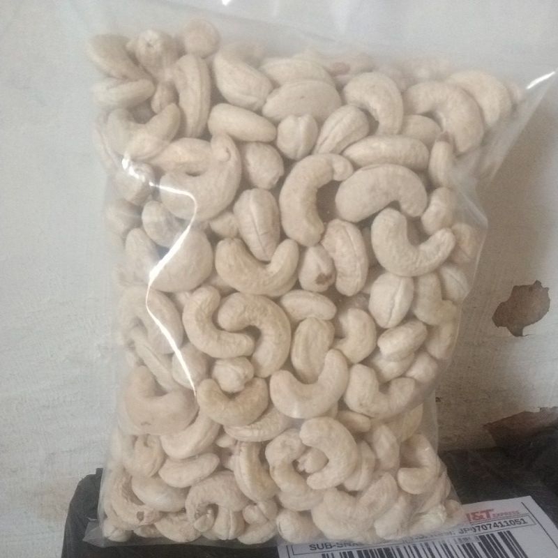 

kacang mente mentah