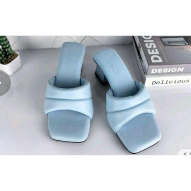 SANDAL SLOP GARIS WANITA HAK TAHU 5 CM