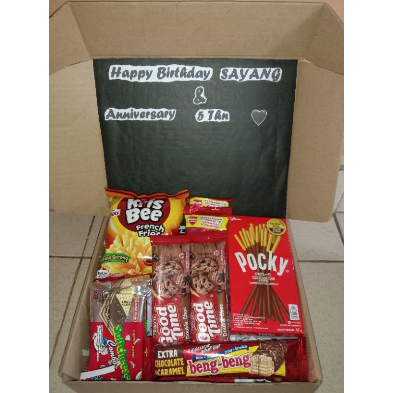 

Hampers kado Jajan// Kado valentine// gift