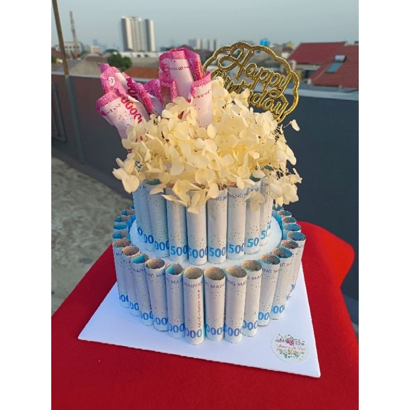 2 Tiers Money Cake