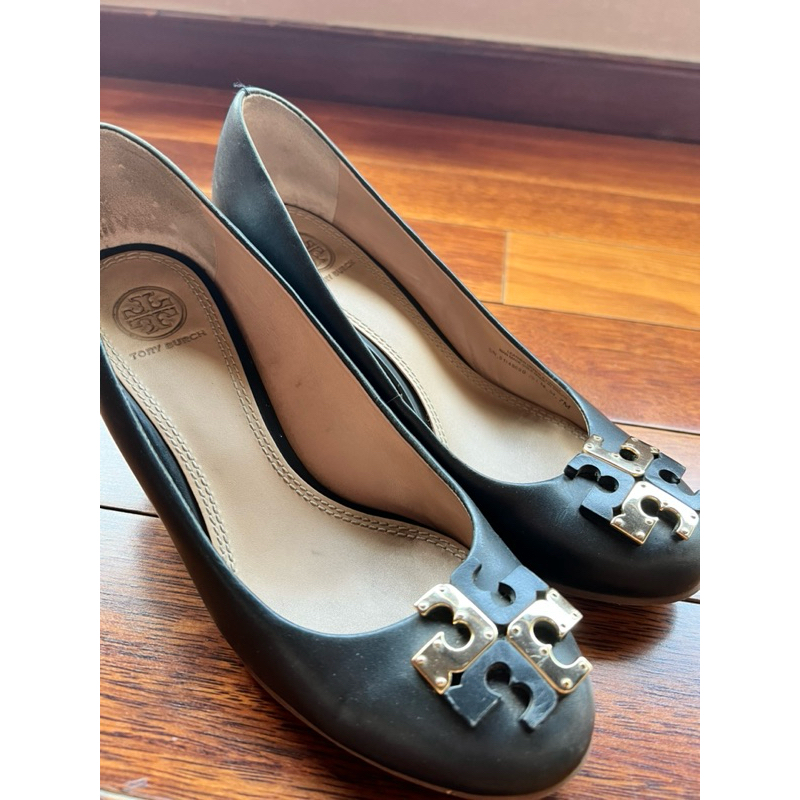 SEPATU WANITA WARNA HITAM TORY BURCH SIZE 37