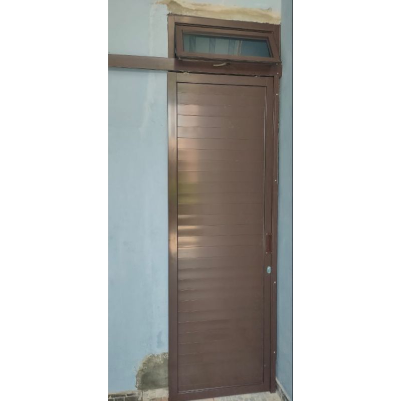 Pintu panel aluminium