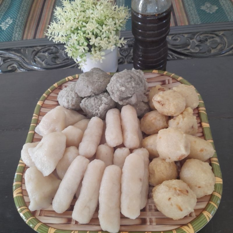 

Pempek 50 campur Asli Palembang Ikan tenggiri