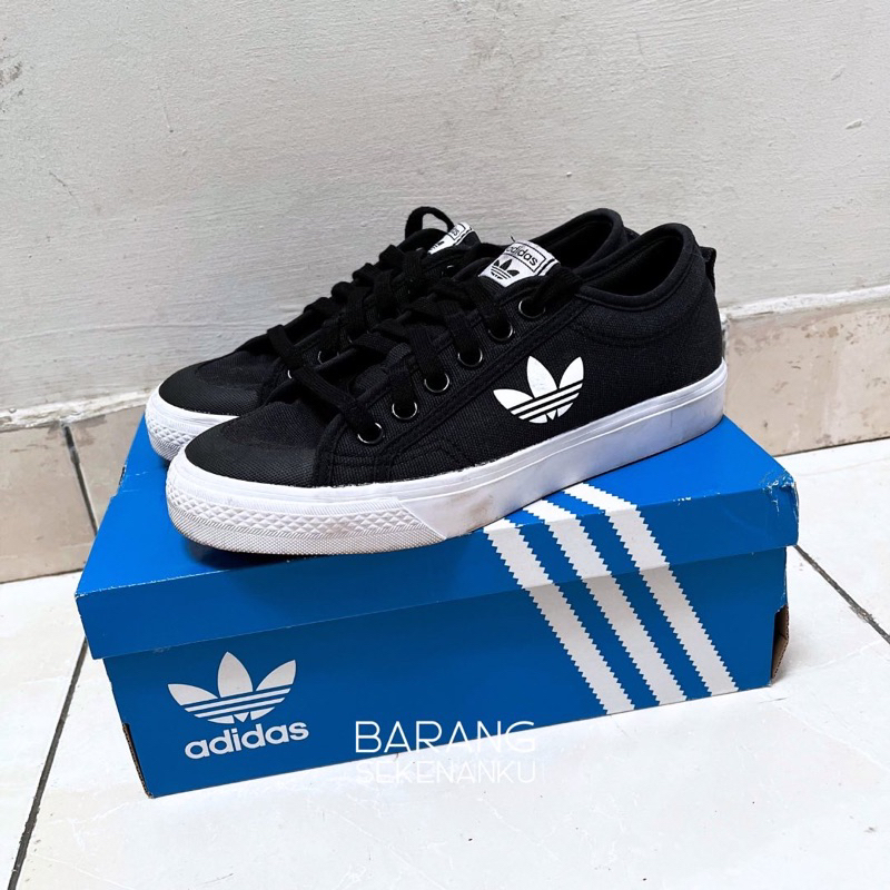 Sepatu adidas nizza trefoil core black